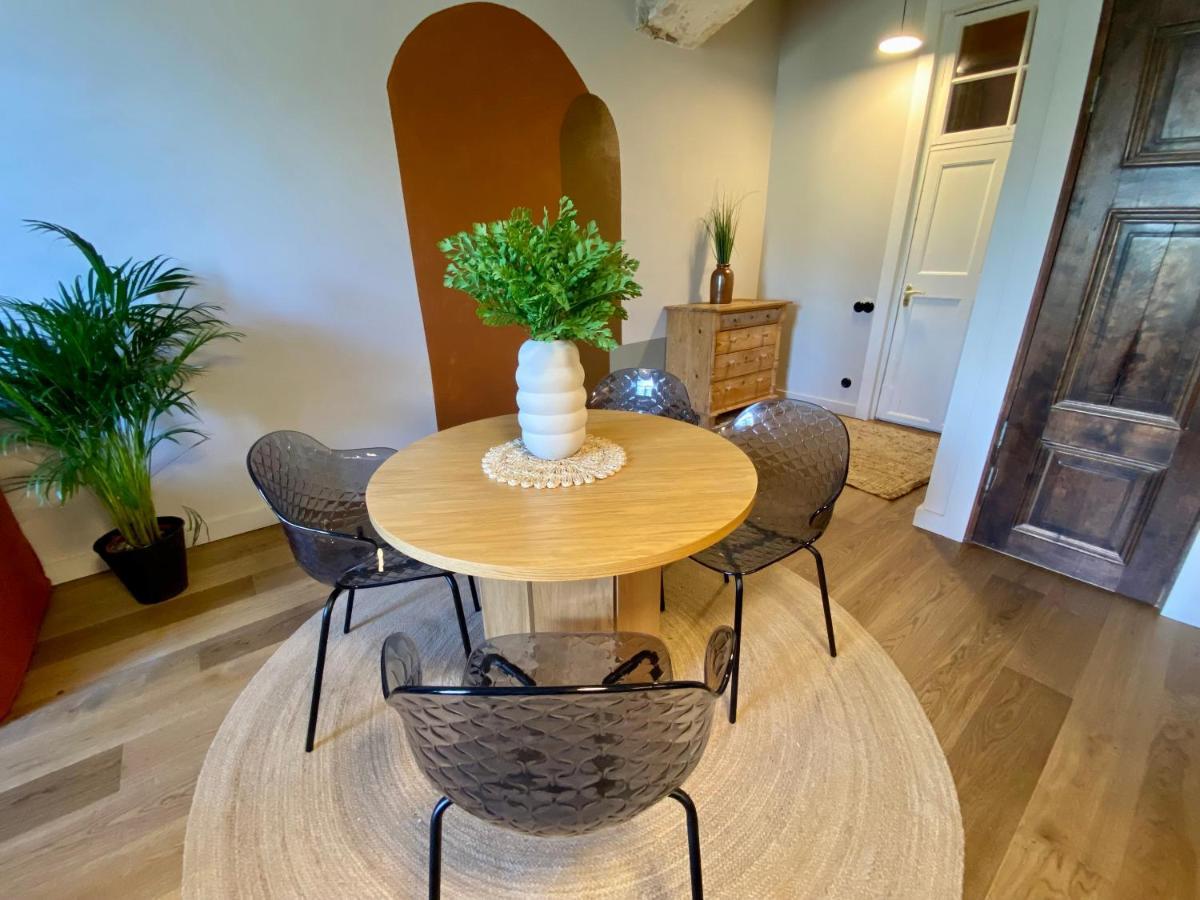 Apartment Vintage Charm Apt 1 *